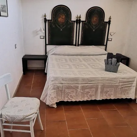 Chalet Ghiramonte, Vita In Campagna A Due Passi Dal Mare