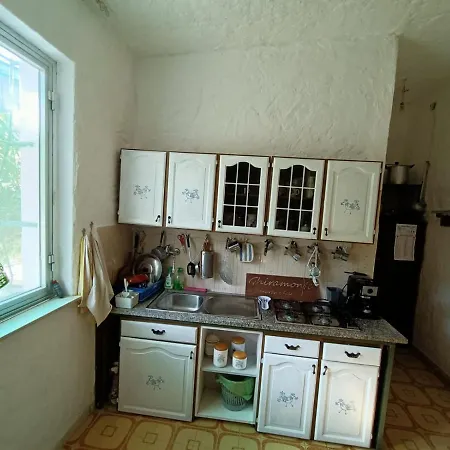 Ghiramonte, In Campagna A Due Passi Dal Mare 시니스콜라